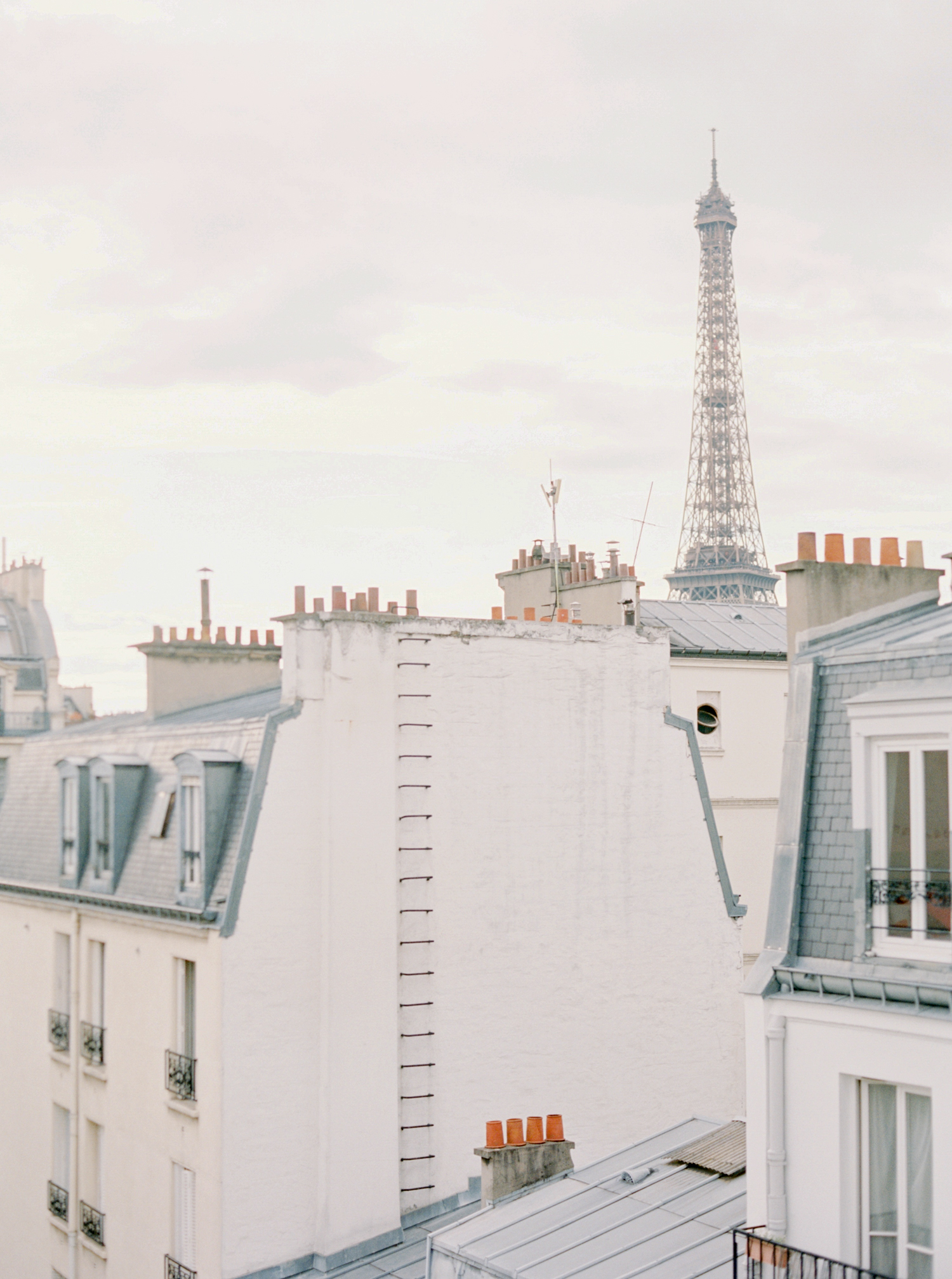 Paris honeymoon travel guide