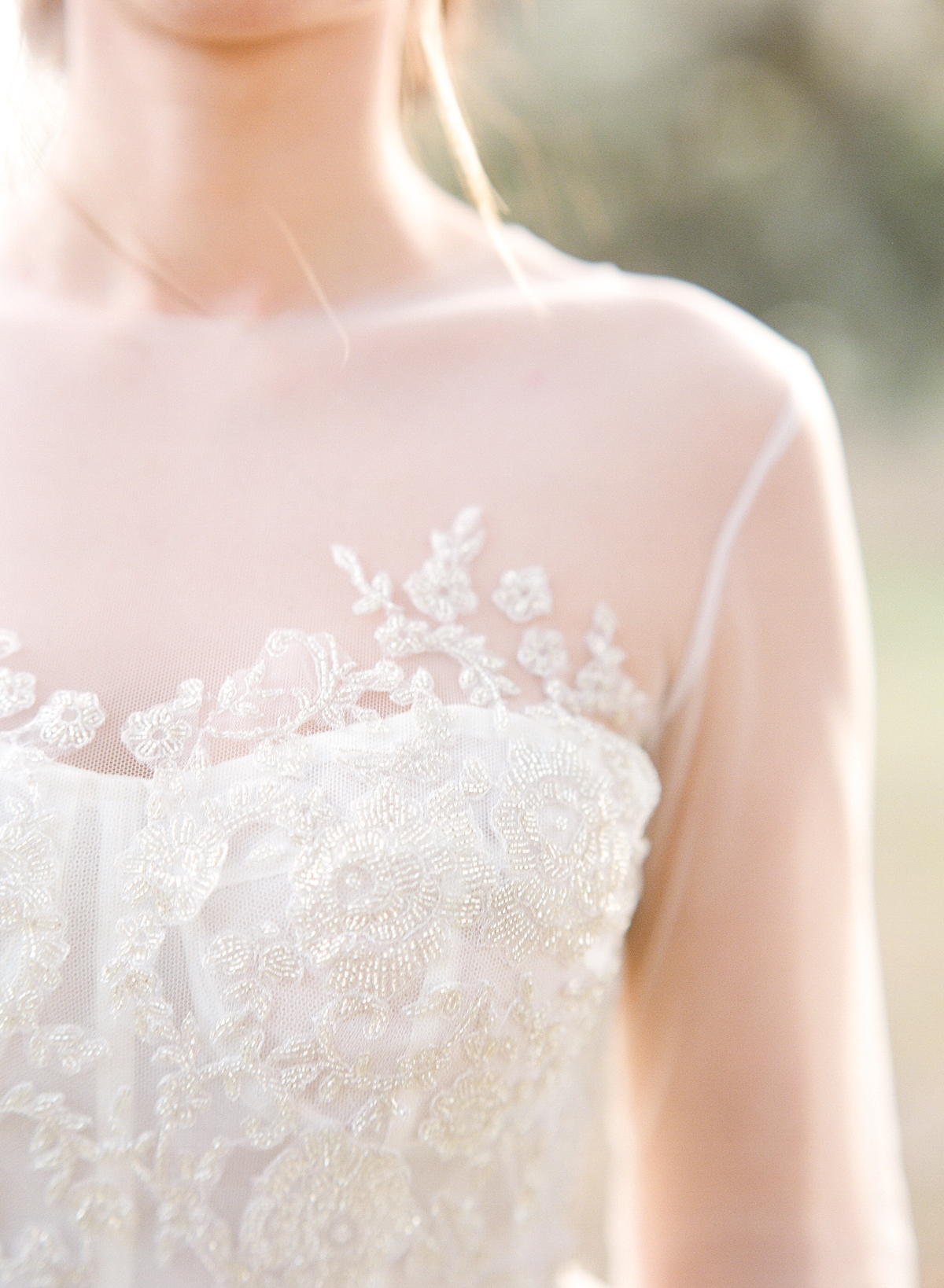 Boone Hall wedding photographer | Charleston, South Carolina | Bride in Emily Kotarski Bridal beaded gown