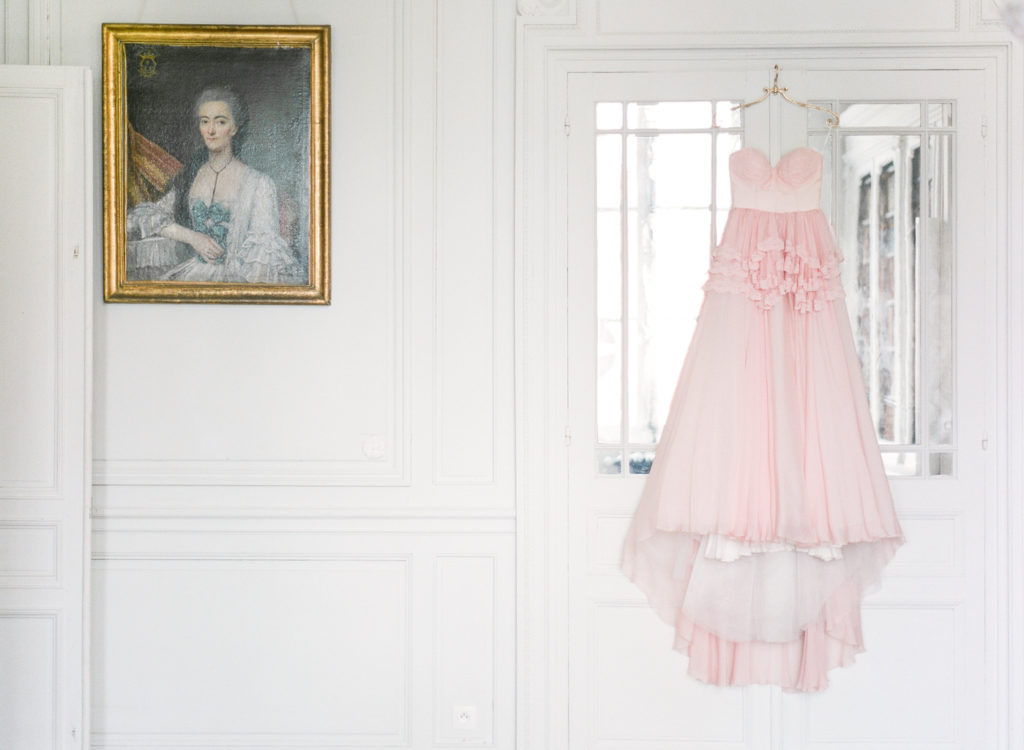 Chateau de Varennes wedding photography | Burgundy France Wedding Venue | Paris Film Photographer | Molly Carr Photography | Fall Wedding in France by Jennifer Fox of Avec Weddings