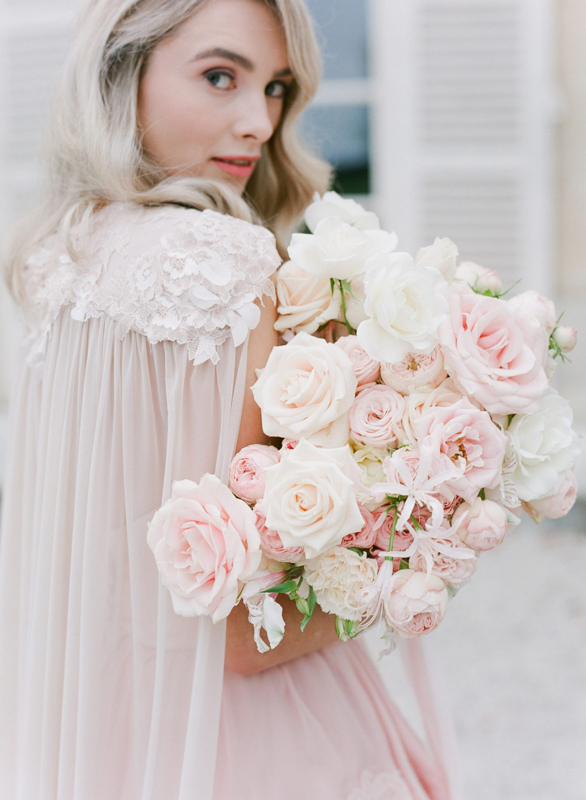 Best Wedding Photos of 2018 | Paris Wedding Photographer | France Film Photographer | Destination Wedding Photography | Molly Carr Photography | Chateau de Varennes Wedding | Pink Wedding Dress