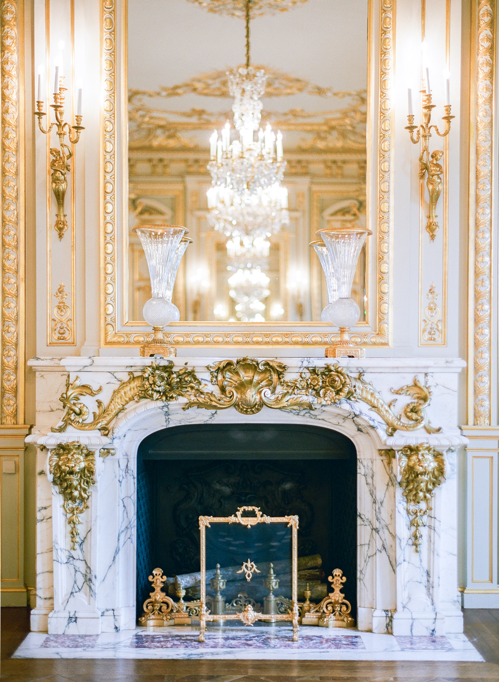 Best Destination Wedding Venues | Molly Carr Photography | Luxury Destination Wedding | Paris Film Photographer | France Wedding Photography | Shangri-La Paris
