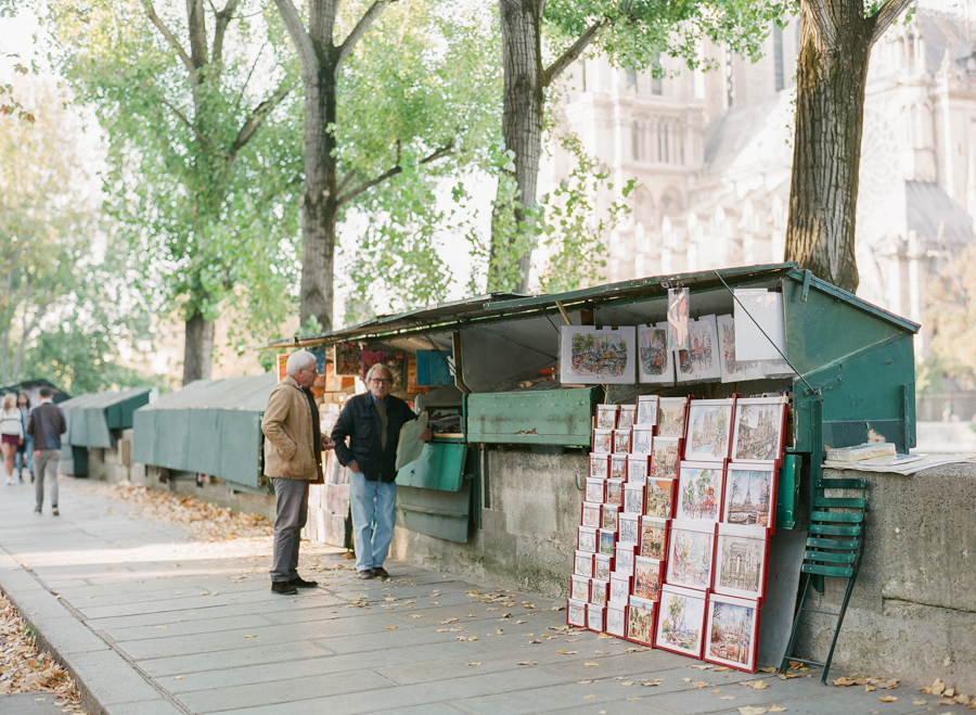Paris Film Photos by France Wedding Photographer Molly Carr Photography | Europe Wedding Photographer | Destination Wedding | Paris in the Fall | Green Booksellers