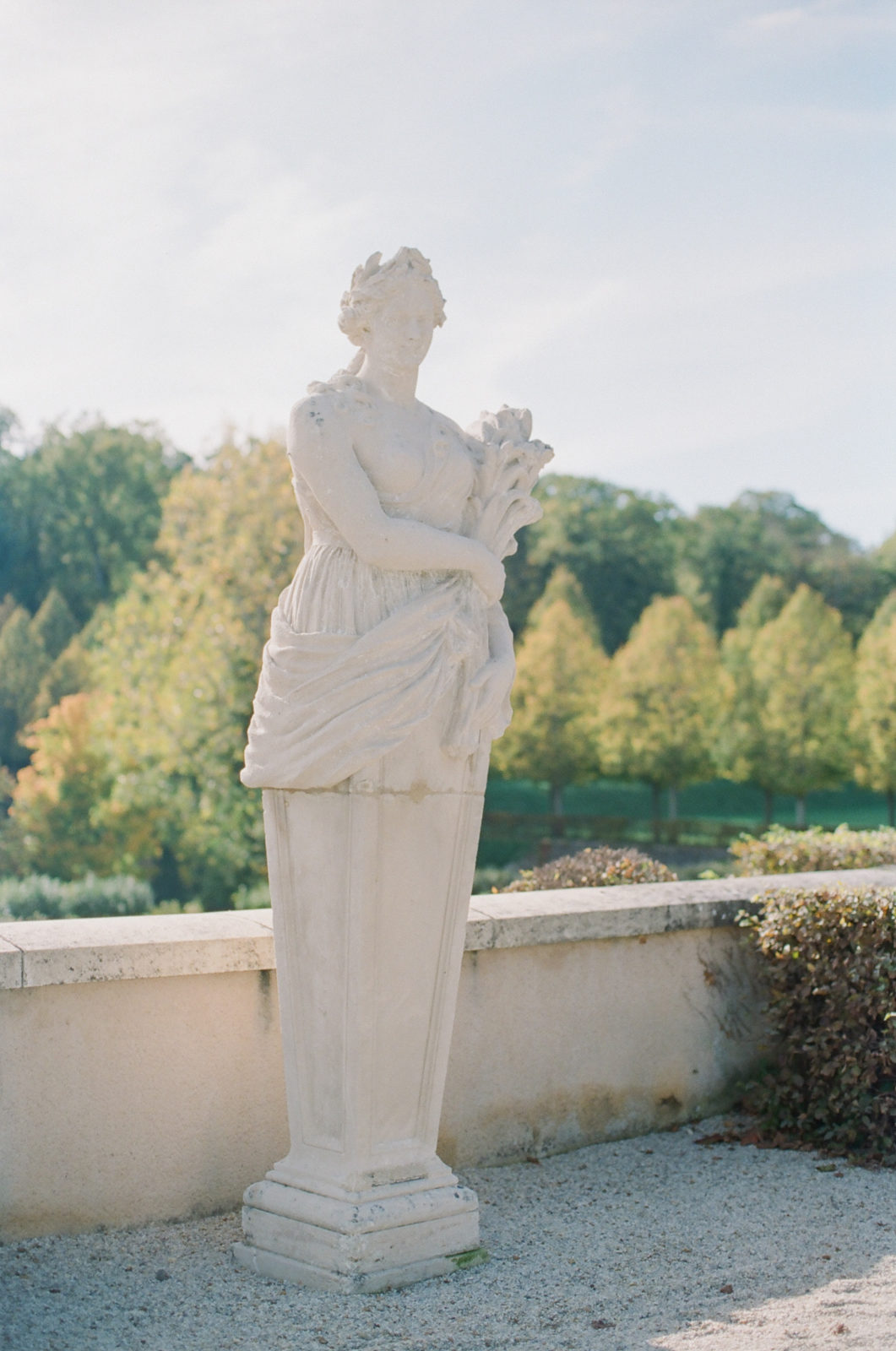 Chateau Grand Luce Wedding Photography | Luxury Loire Valley France Destination Wedding | French Garden | Molly Carr Photography and Rachael Ellen Events