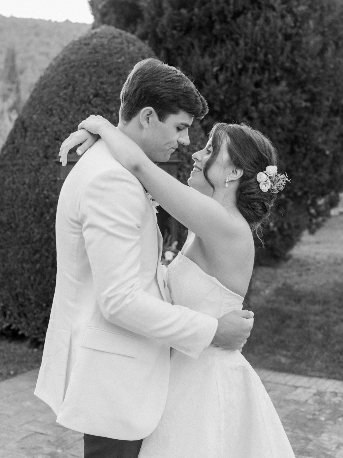 Villa Cetinale Wedding Photographer | Siena Wedding Venue | Tuscany Film Photographer | Italy Destination Wedding | Molly Carr Photography | First Dance