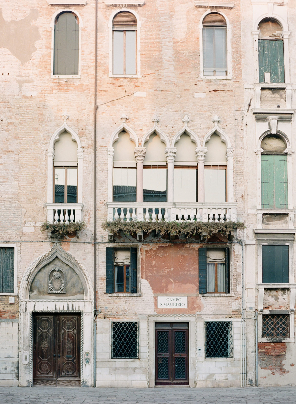 Venice Wedding Photographer | Italy Film Photography | Molly Carr Photography | Venice Architecture