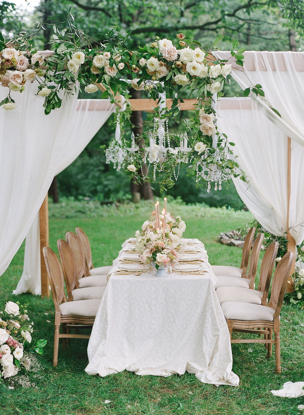 Elegant Microwedding Inspiration by Molly Carr Photography | Al Fresco Dinner with Flower Arch