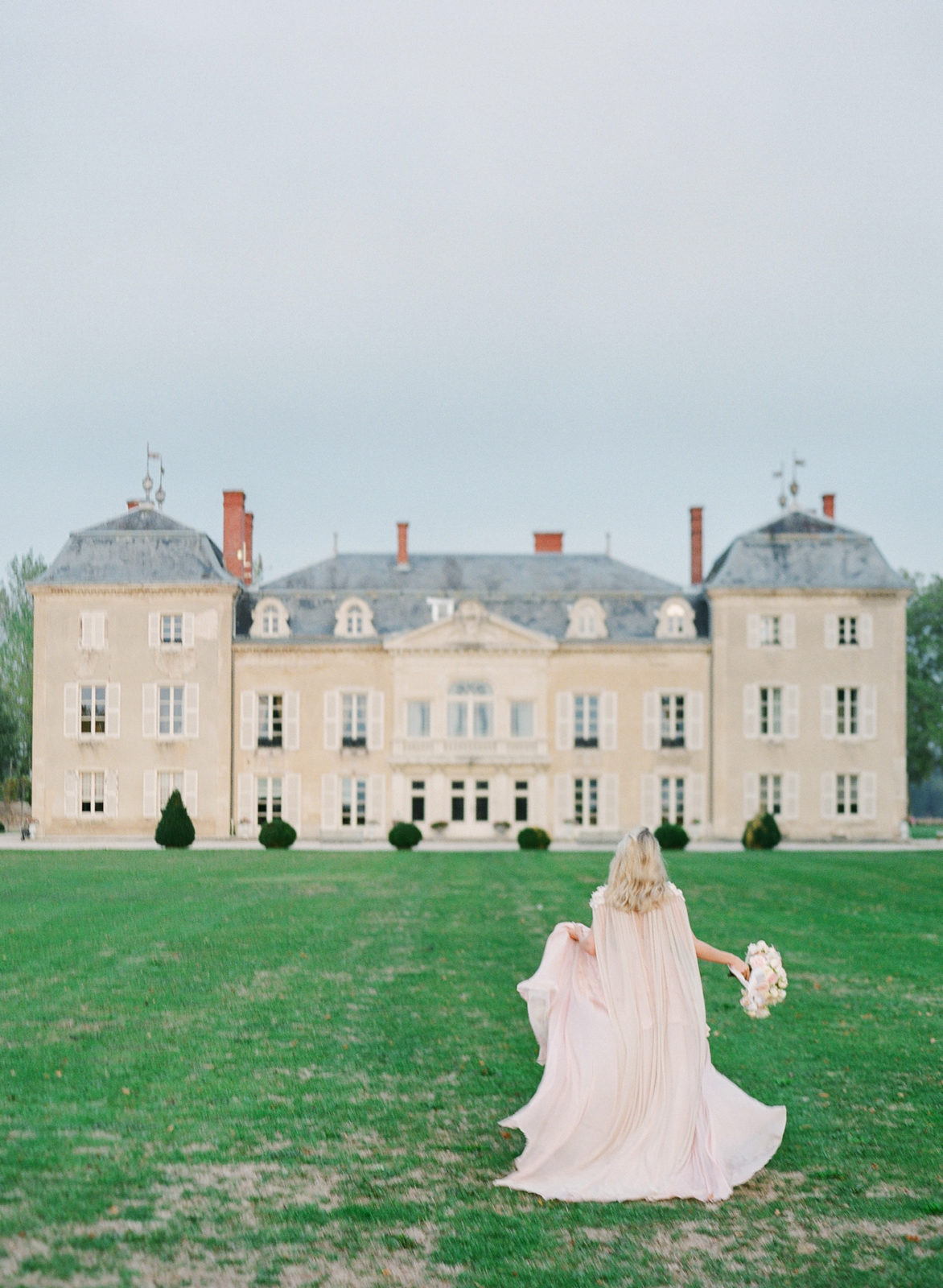 Chateau de Varennes wedding photography | Burgundy France Wedding Venue | Paris Film Photographer | Molly Carr Photography | Fall Wedding in France by Jennifer Fox of Avec Weddings | Pink Wedding Dress | Cape Wedding Dress