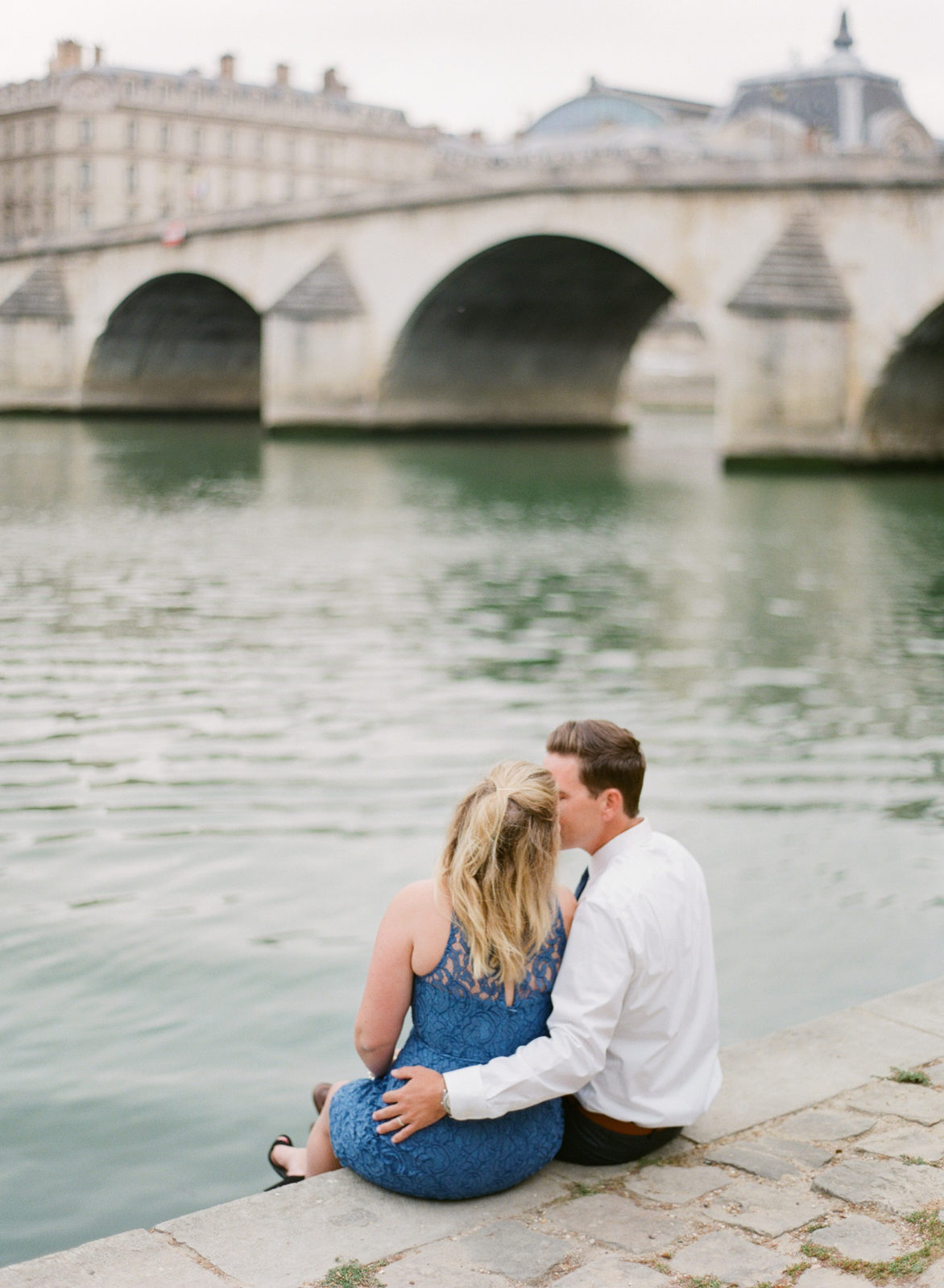 Best Engagement Photos of 2018 | Fine Art Film Photography | Destination Wedding Photographer | Molly Carr Photography | Engagement Session | Pre-Wedding Photos | Couple Sitting on the Seine | Paris Engagement Session | France