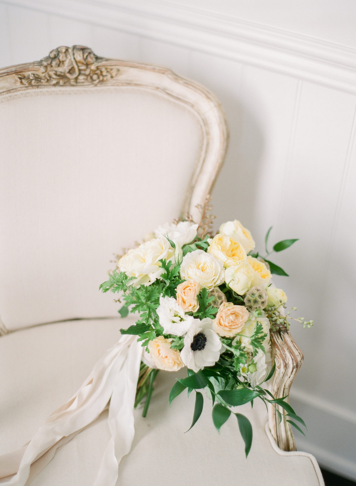 Best Wedding Bouquets of 2018 | Fine Art Wedding Photography | Film Wedding Photography | Molly Carr Photography | Yellow Bridal Bouquet | HammerSky Vineyards Wedding | California Elopement