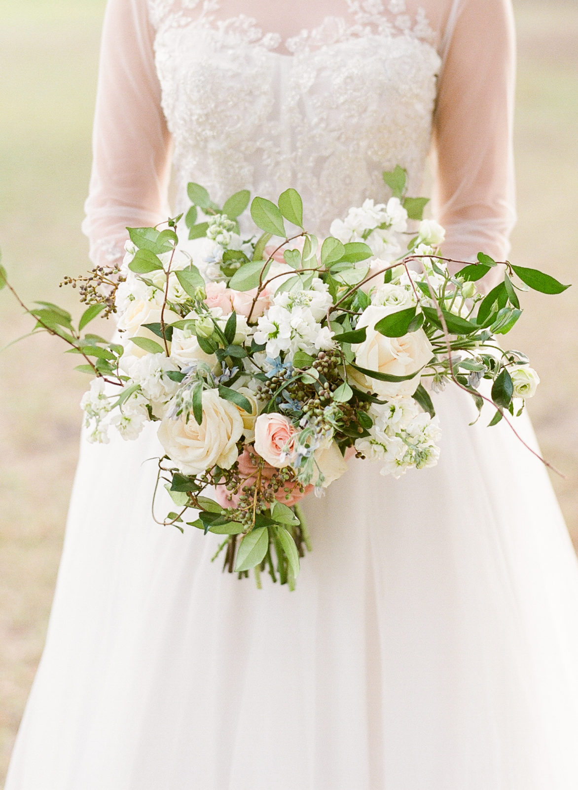 Best Wedding Bouquets of 2018 | Fine Art Wedding Photography | Film Wedding Photography | Molly Carr Photography | Boone Hall Plantation Wedding | Garden Inspired Bridal Bouquet | Southern Wedding