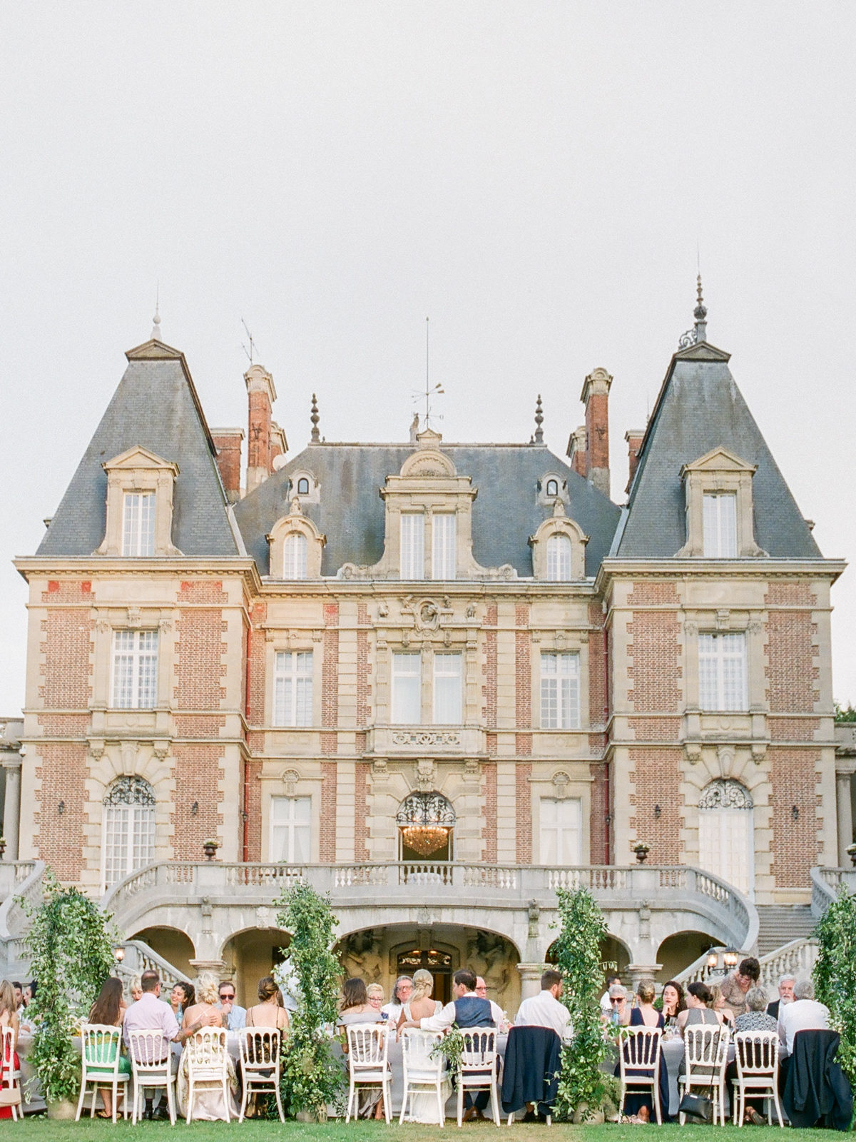 Europe Destination Wedding Guide | Luxury Destination Wedding Planning Advice | Molly Carr Photography | Chateau Bouffemont Paris France