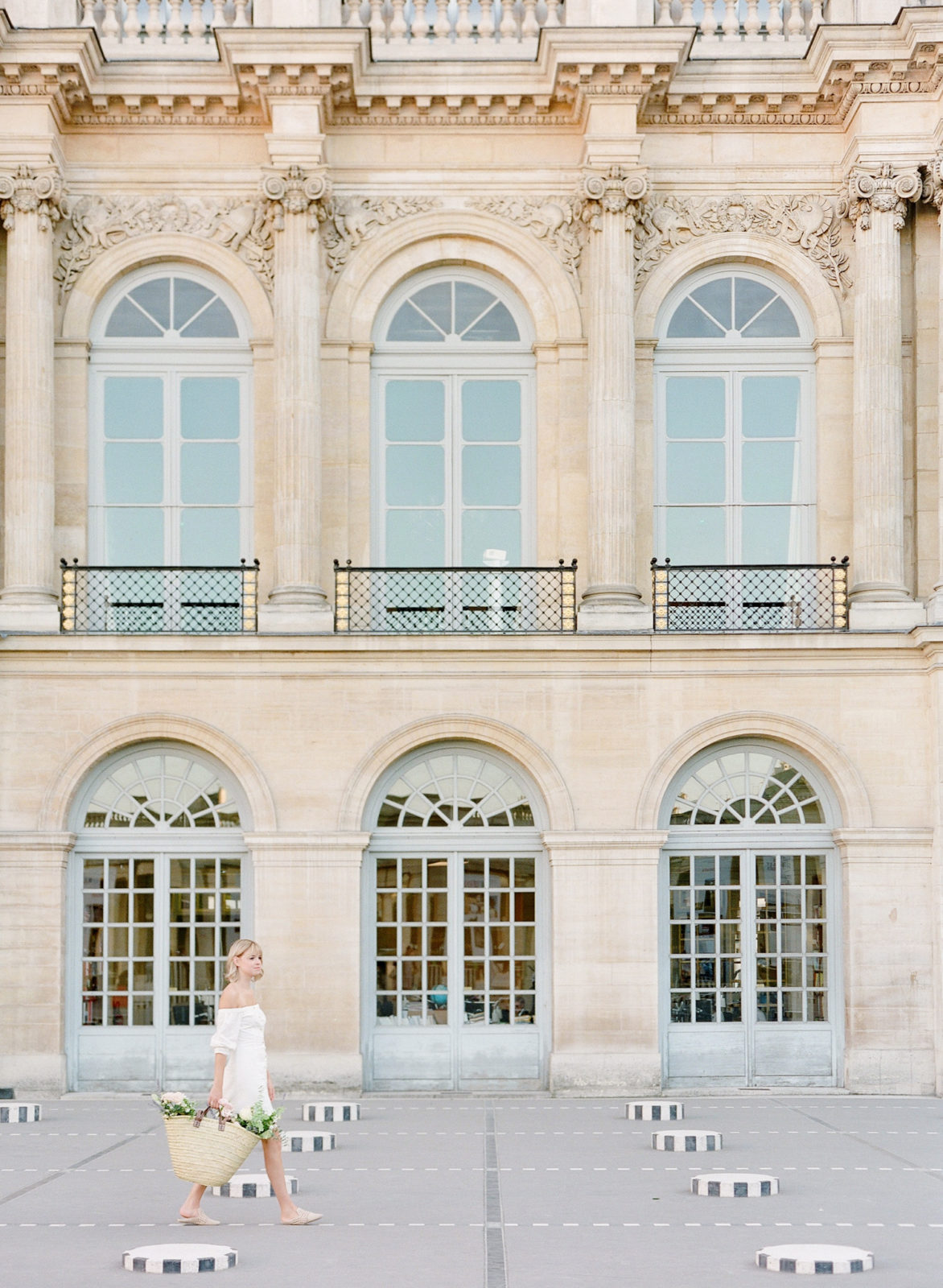 Paris Branding Photography | France Film Photographer | Florist Brand Photos | Molly Carr Photography | Palais Royal Photo Session