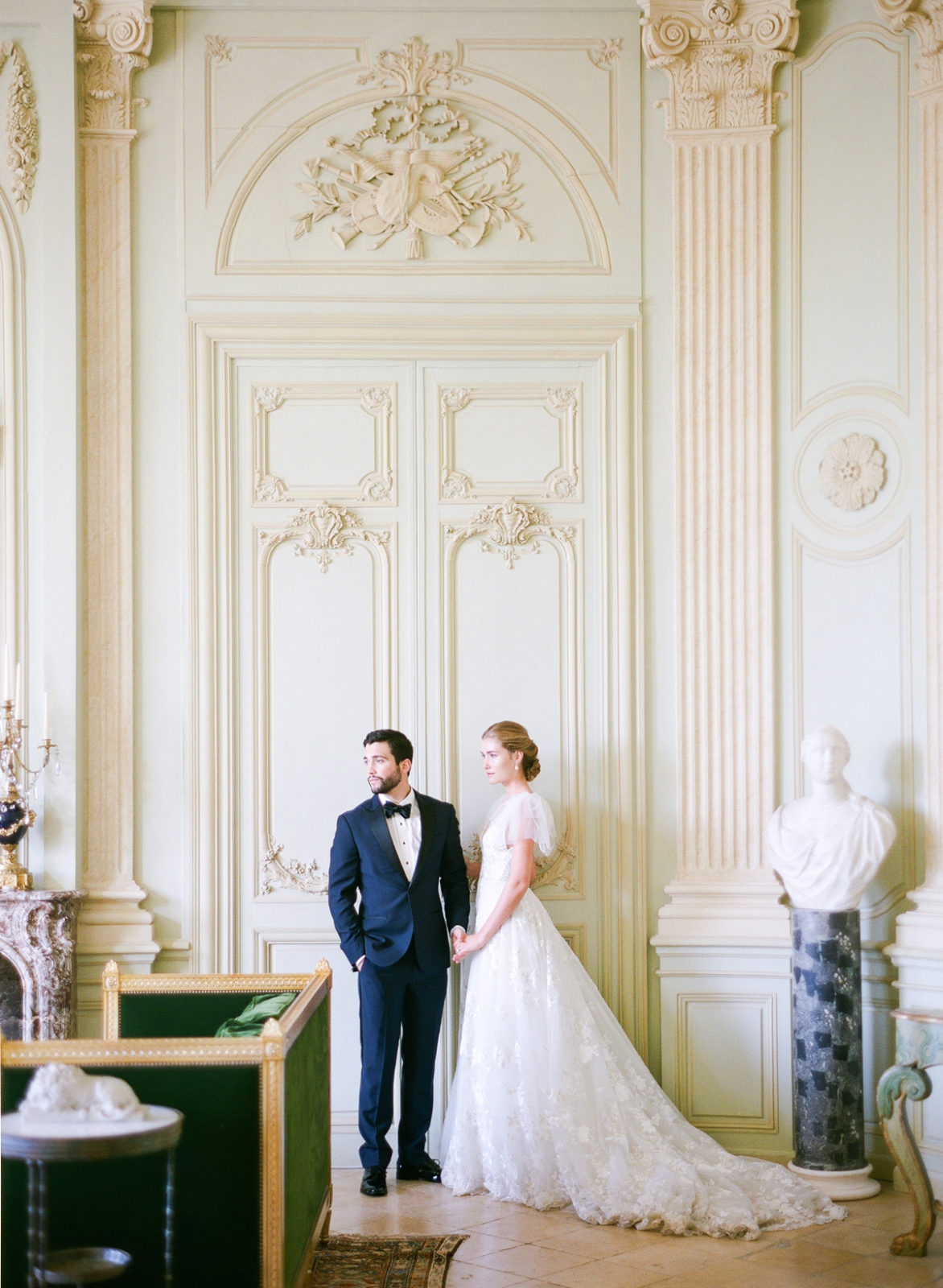 Europe Destination Wedding Guide | Luxury Destination Wedding Planning Advice | Molly Carr Photography | Chateau du Grand-Luce