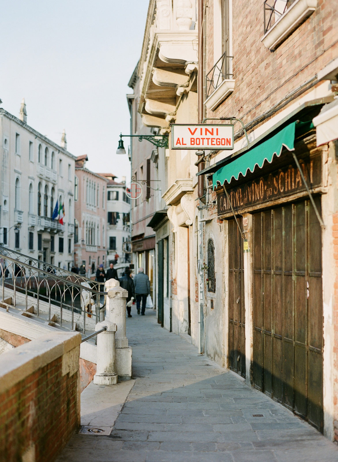 Venice Wedding Photographer | Italy Film Photography | Molly Carr Photography | Vini Al Bottegon