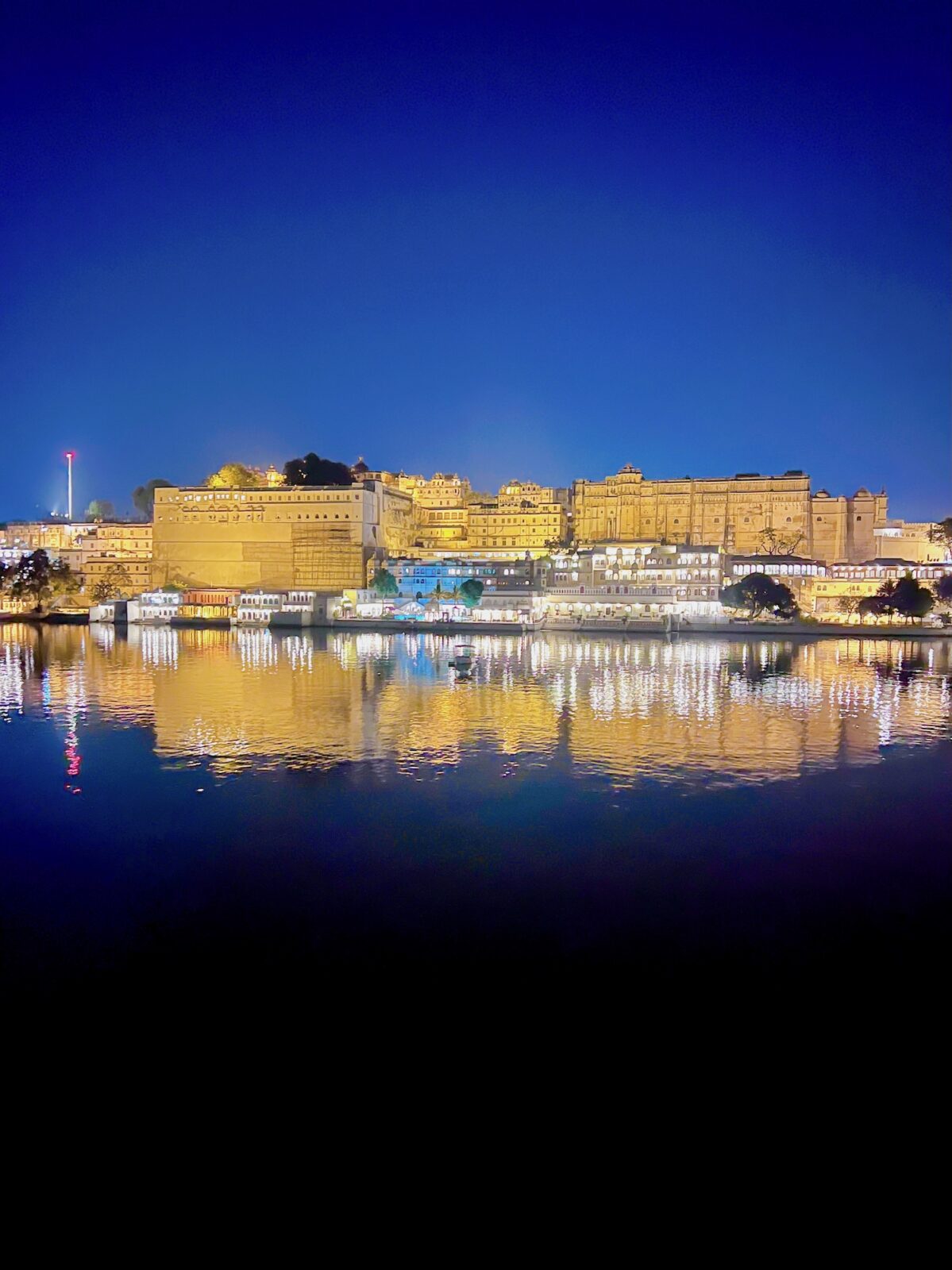 Udaipur Luxury Travel Guide | Rajasthan | India | Molly Carr Photography | Taj Lake Palce