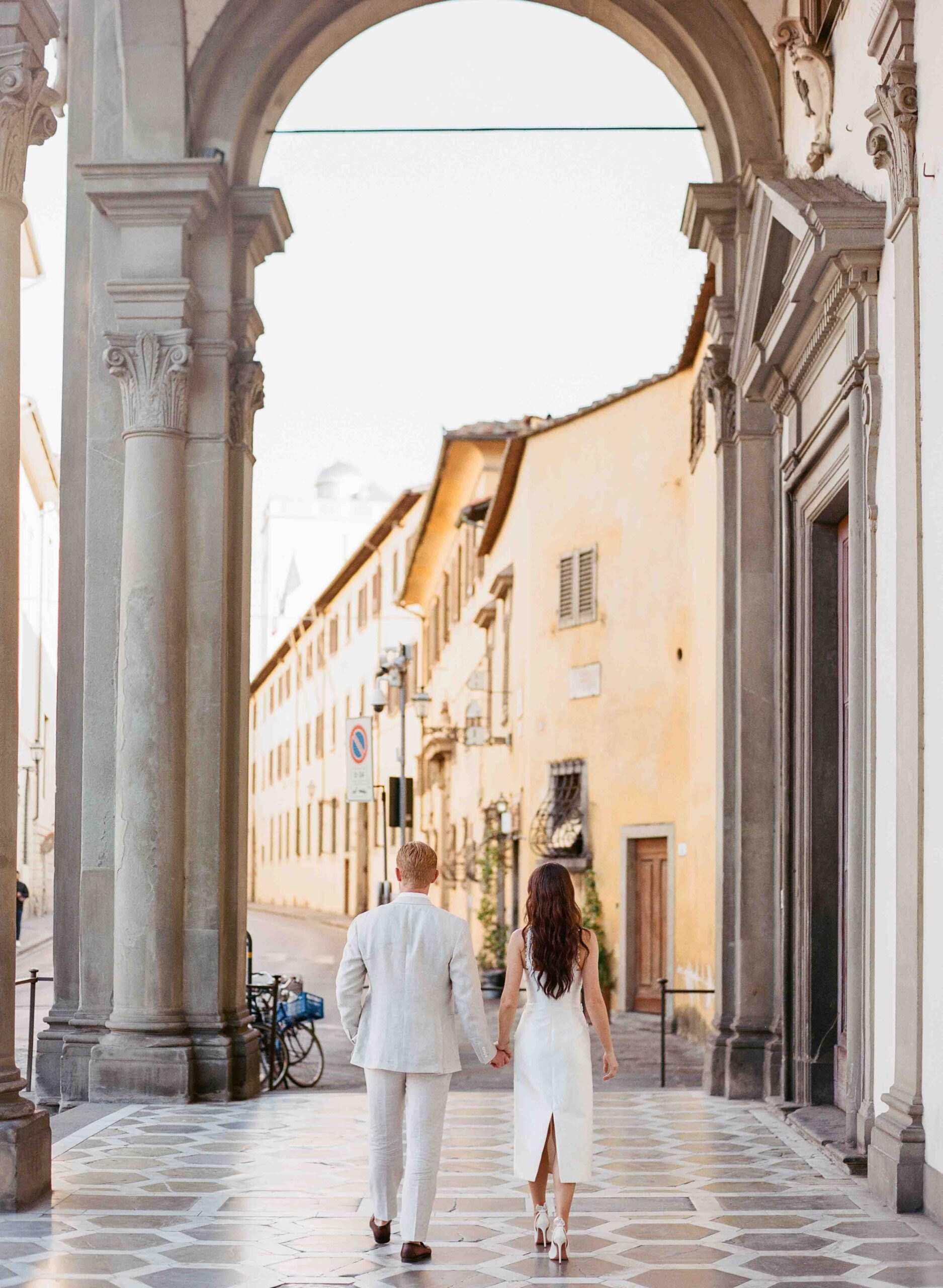 Florence Wedding Photography | Molly Carr | Sarah Harris in Alexandra Pijut Delphine Dress | SS. Annunziata di Firenze